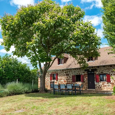 Beautiful With Pool In Holiday home