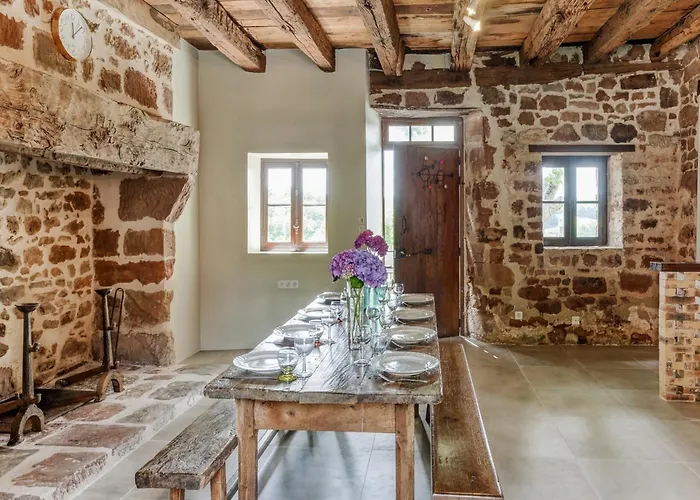 Nyaraló Beautiful With Pool In Teillots